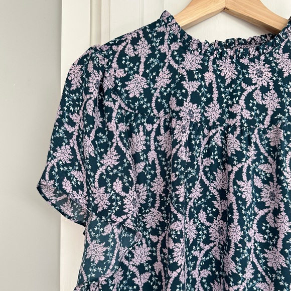 Ann Taylor Tops - Ann Taylor || Floral Print Blouse